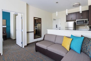 Residence Inn by Marriott Houston West / Beltway 8 at Clay Rd.