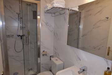 Bathroom shower