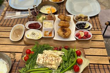 Breakfast meal