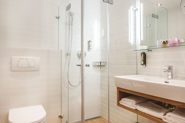 Bathroom amenities