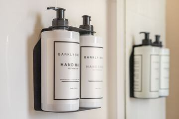 Bathroom amenities