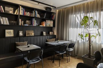 Cafe