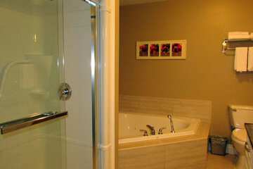 Jetted tub