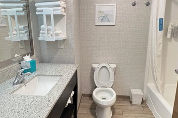Room 12 of 32