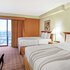 La Quinta Inn & Suites by Wyndham Stamford / New York City