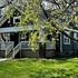 Mrs. Hughes Cottage - 2 bedroom House w / parking