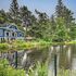 Lakefront Poconos Retreat w / Hot Tub Near Hiking!