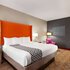 La Quinta Inn & Suites by Wyndham Lackawanna