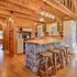 Luxe Dog-friendly Cabin w / Hot Tub & Game Room
