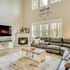 Spacious Donnelly Family Home w / Private Hot Tub!