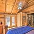 The Lake Place Cabin w / Golf Cart & Free Kayaks!