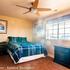 Tacit Shadow Resort Aviator Queen Suite Gym, Coffee Bar, Hot-Tub, Free Laundry, Food Available