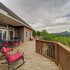 Classy Home w / Hot Tub + Mt. Jefferson Views!