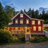 The Aurora Inn & Cottages