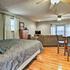 Stockton Lake Escape w / Kitchen Half Mile to Lake