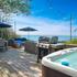 Chic Beach House: Waterfront Vineyards, Hot Tub