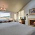 The Waves / The Argonauta Inn/The White Heron Lodge