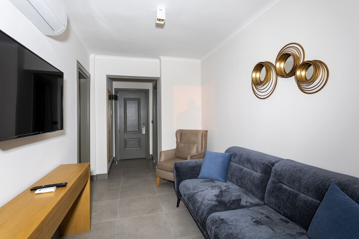 Room 21 of 138