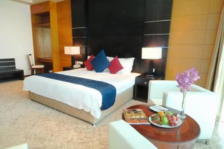 Room 21 of 76