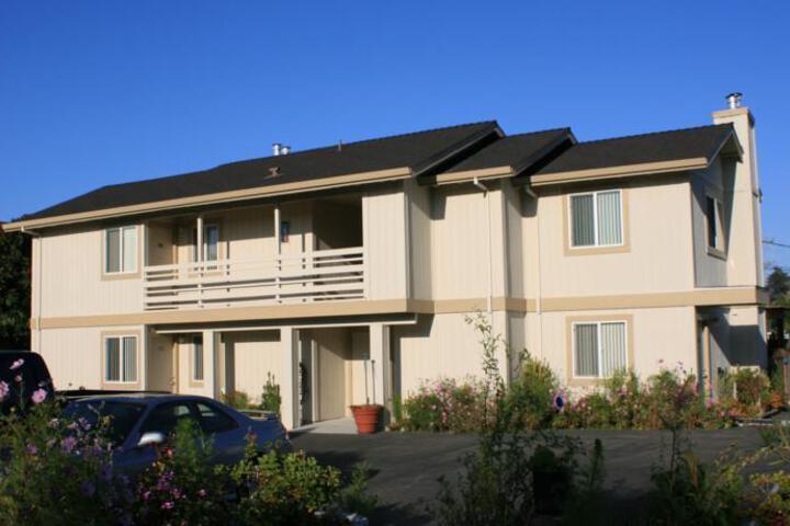 Exterior of MONTEREY FIRESIDE LODGE
