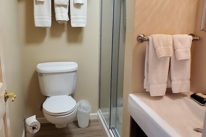 Room 138 of 206