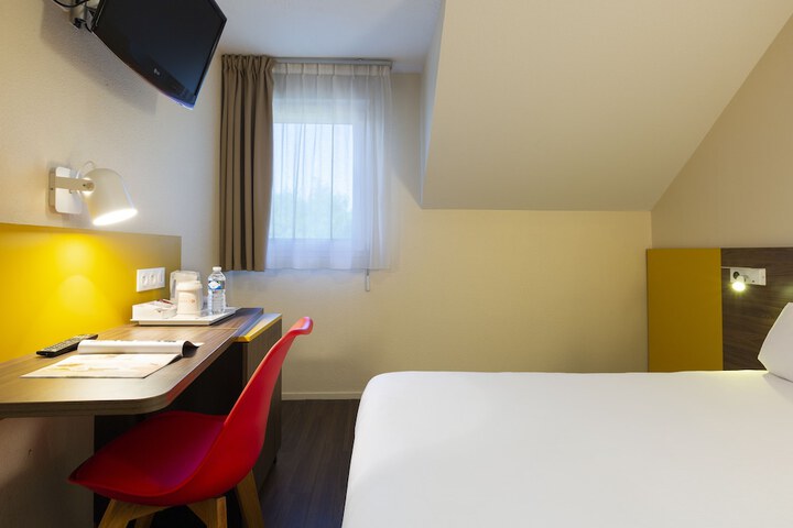 Room 13 of 50
