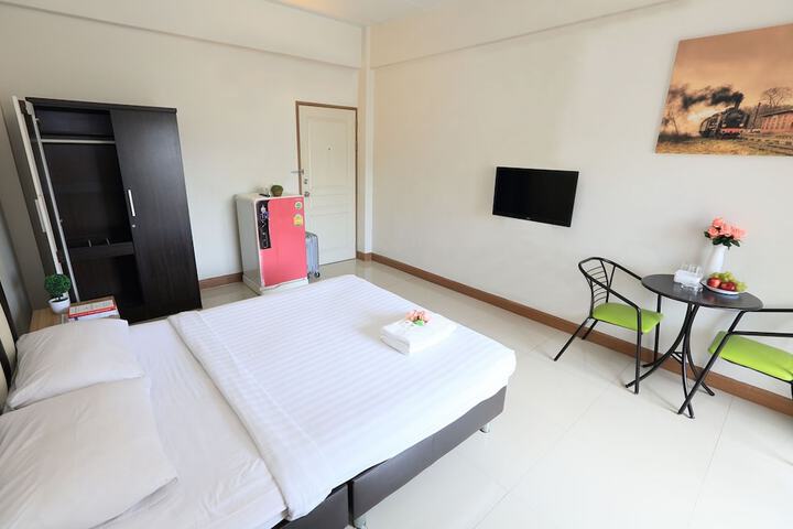 Room 3 of 18