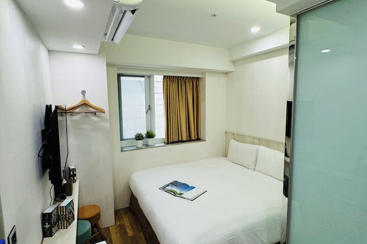 Room 19 of 56