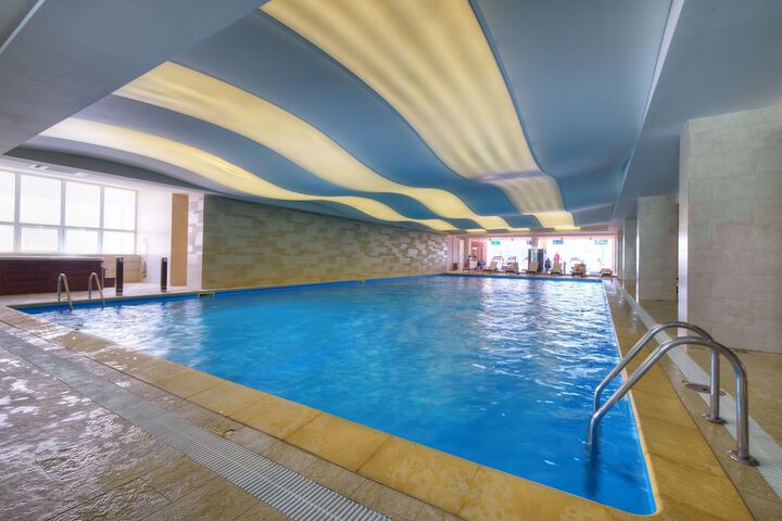Pool 41 of 92