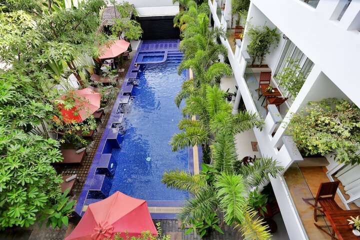 Pool 19 of 34