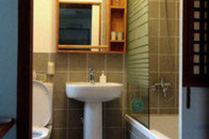 Room 4 of 26