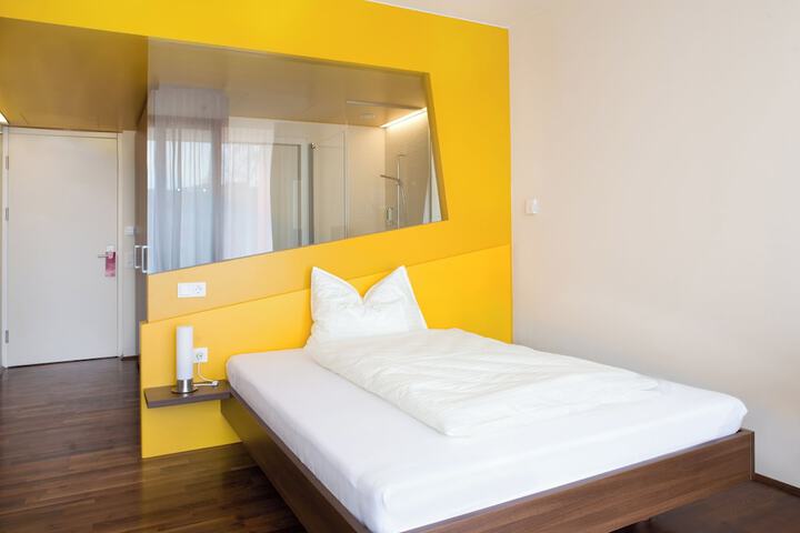 Room 5 of 31