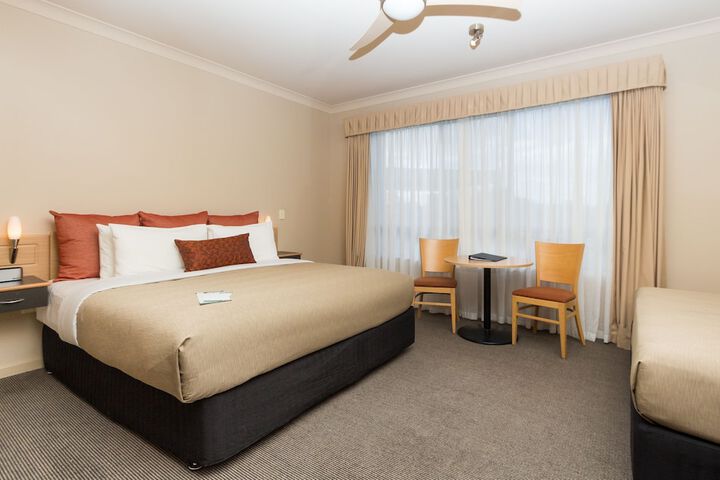 Room 10 of 64