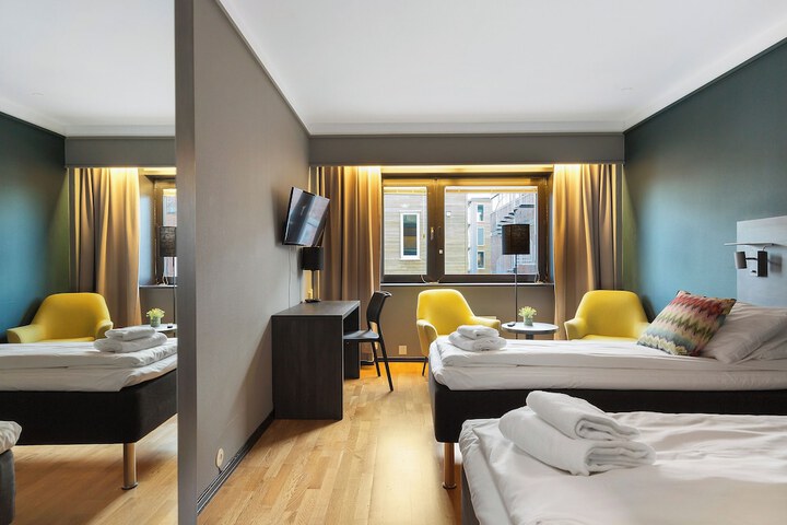 Room 6 of 39