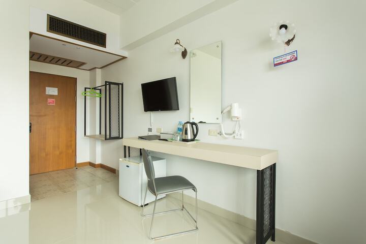 Room 42 of 76