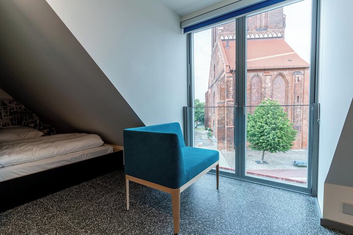 Room 40 of 93