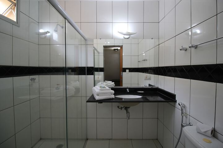 Room 116 of 183