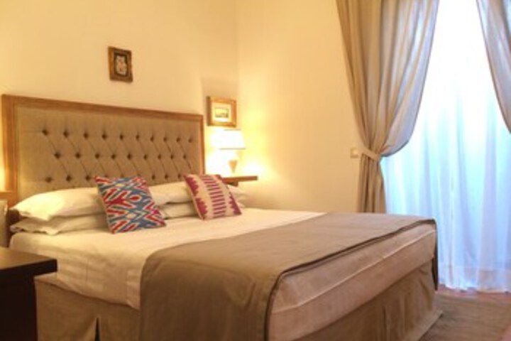 Room 33 of 53