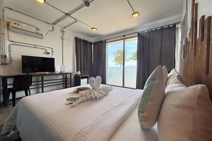 Room 40 of 240
