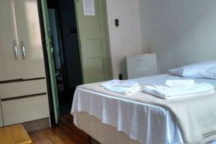 Room 11 of 26