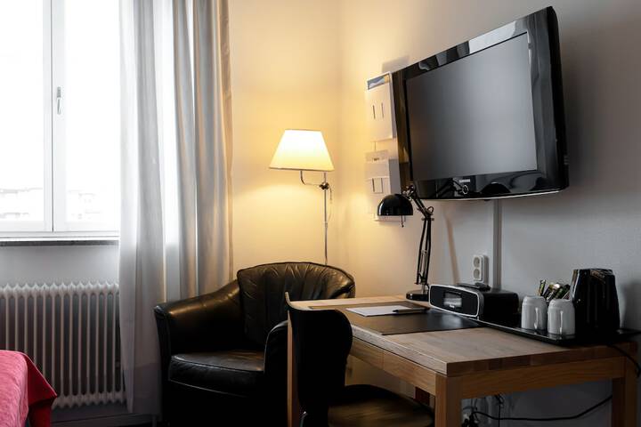 Room 40 of 84