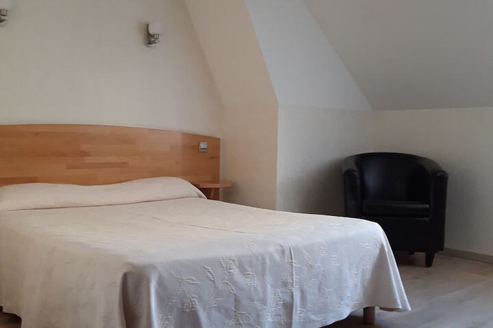 Room 3 of 26