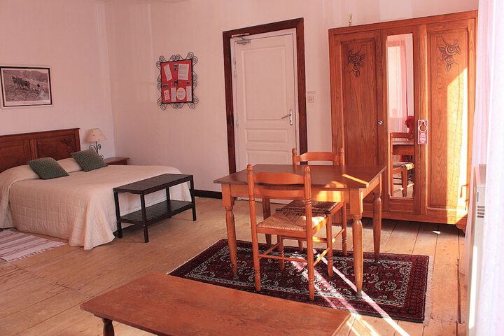 Room 27 of 67