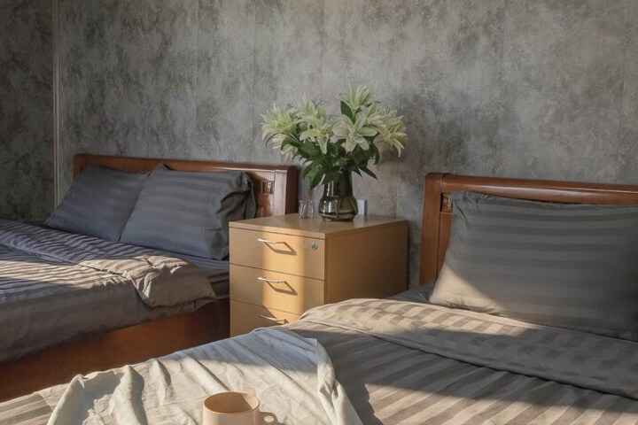 Room 16 of 49