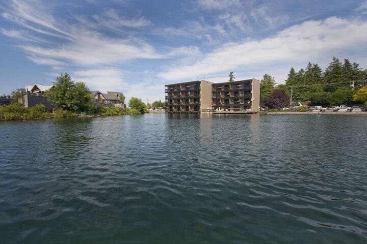 Property Grounds 33 of 40