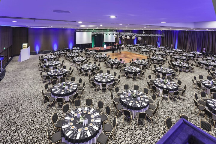 Ballroom/Hall 76 of 81