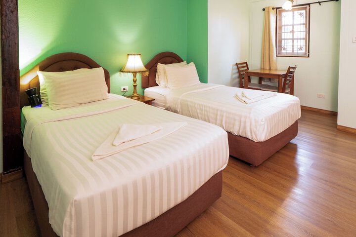 Room 4 of 289