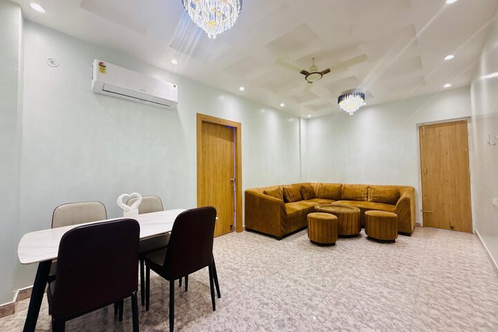 Room 20 of 28