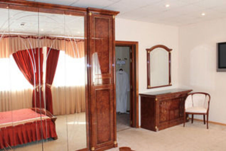Room 57 of 68