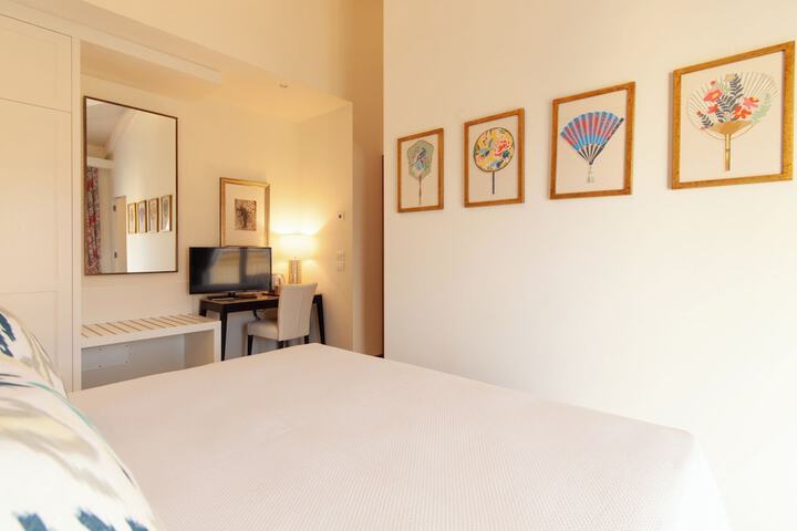 Room 7 of 40